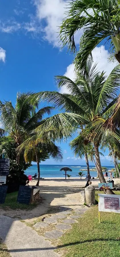 Anse Des Rochers - Ti Kaz Milouma Saint-Francois  0*, Saint-Francois (Grande-Terre) Guadeloupe